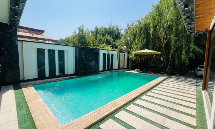 اجاره ویلا نوساز شیک و مدرن استخردار