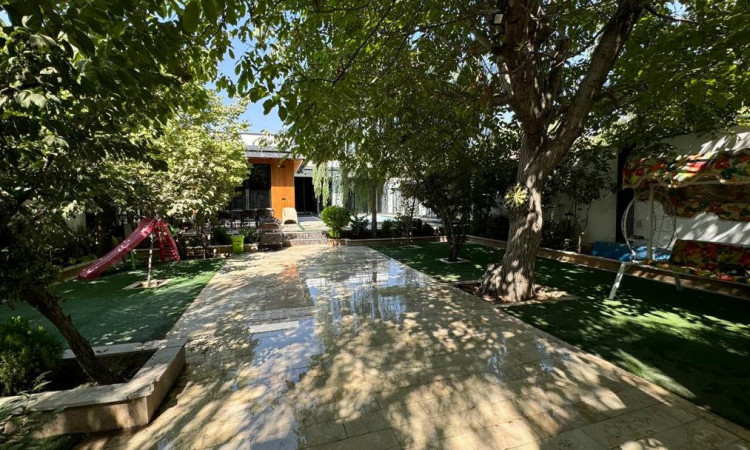 اجاره ویلا نوساز شیک و مدرن استخردار