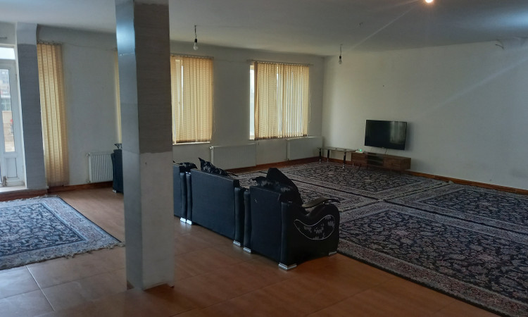 اجاره پارتمان طاقبستان طبقه دوم