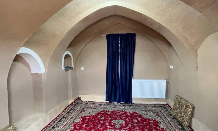 رزرو بوم گردی استاد حسین اردکانی - اتاق روح الله