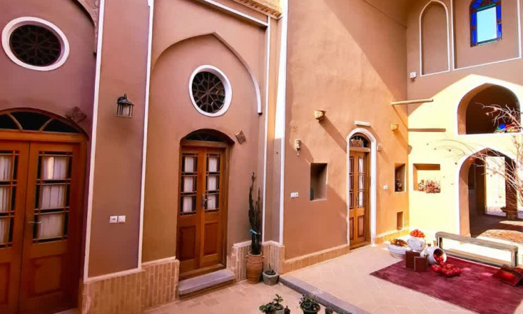 رزرو بومگردی استاد حسین اردکانی ـ اتاق دکتر اقبالی