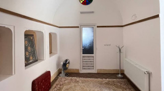 رزرو بومگردی استاد حسین اردکانی ـ اتاق حاجی خدیجه