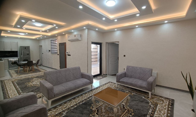 ویلایی نوساز با پارکینگ سینا