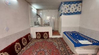 منزل دربست نزدیک مقبره خیام، عطار و کمال الملک