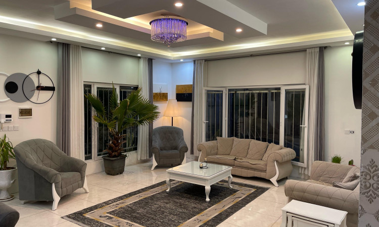 اجاره عمارت استخردار نیکان