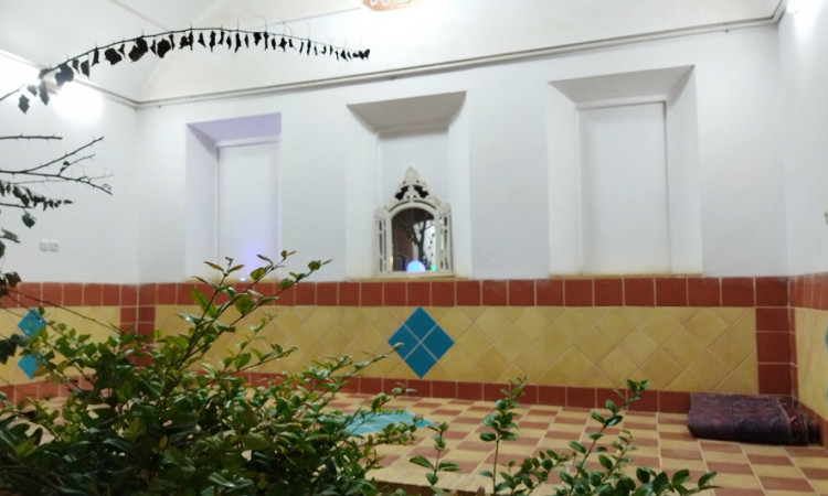 رزرو مجموعه بومگردی سنتی مرکز شهر یزد
