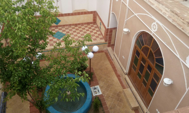 رزرو مجموعه بومگردی سنتی مرکز شهر یزد