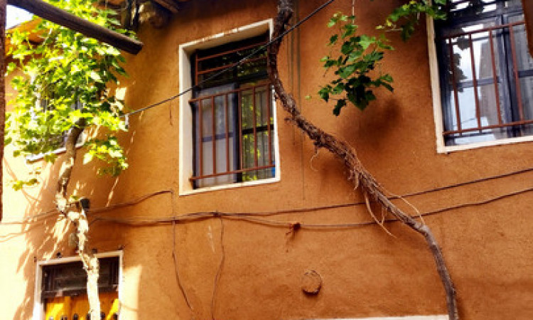 اجاره خانه سنتی دربست ابیانه
