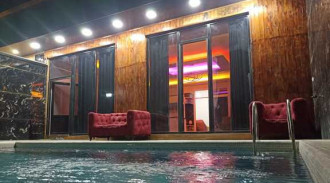 حمام السباحة حديقة فيلا