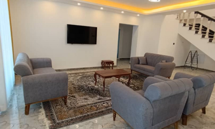 اجاره ویلا سه خوابه استخر آبگرم آبی