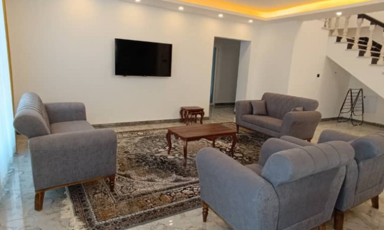 اجاره ویلا سه خوابه استخر آبگرم آبی