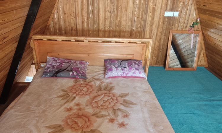 اجاره کلبه سوئیسی جکوزی دار پل سفید