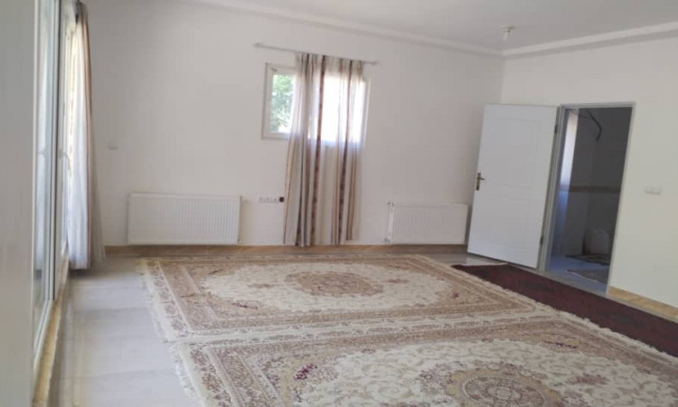 واحد ساحلی کنار دریاچه روستای گردش گری سلین