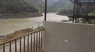 واحد ساحلی کنار دریاچه روستای گردش گری سلین