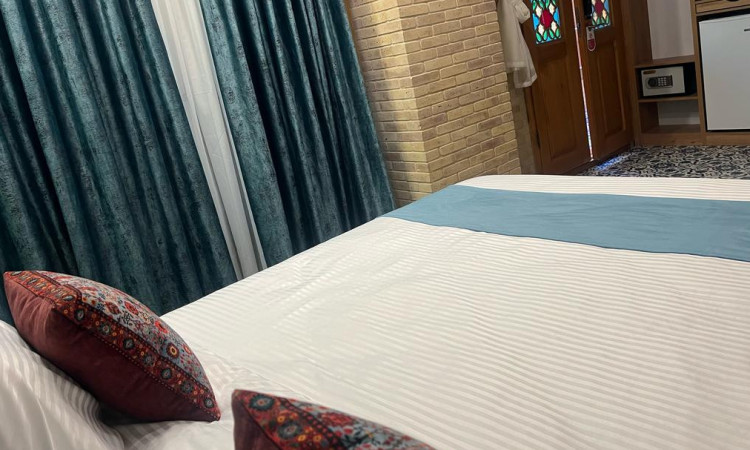 رزرو بوتیک هتل سنتی ماه گیسو (اتاق سروناز)