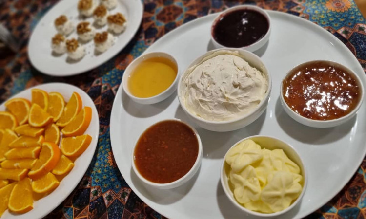 رزرو بوتیک هتل سنتی ماه گیسو (اتاق دنج)