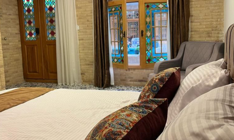 رزرو بوتیک هتل سنتی ماه گیسو (اتاق بهارستان)