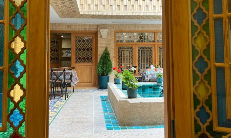 رزرو بوتیک هتل سنتی ماه گیسو (اتاق گلستان)