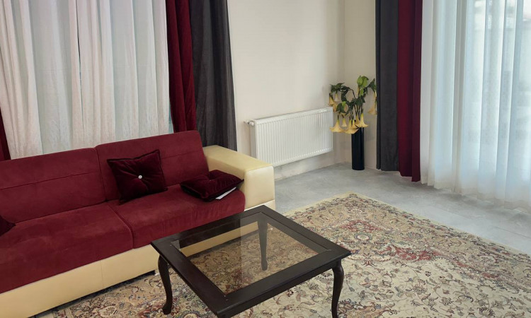 استخرآبگرم با جکوزی داغ کردان سهیلیه