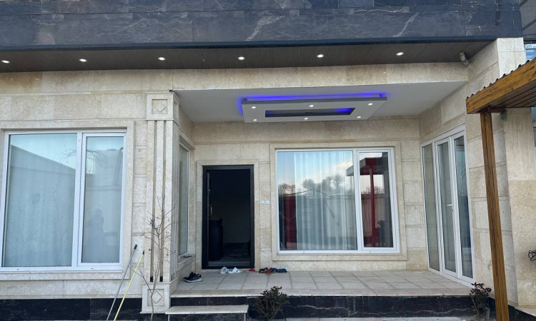 استخرآبگرم با جکوزی داغ کردان سهیلیه