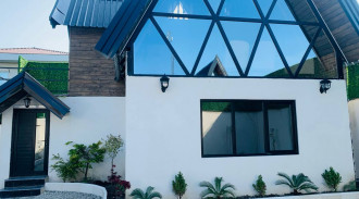 كوخ الممثل السويسري