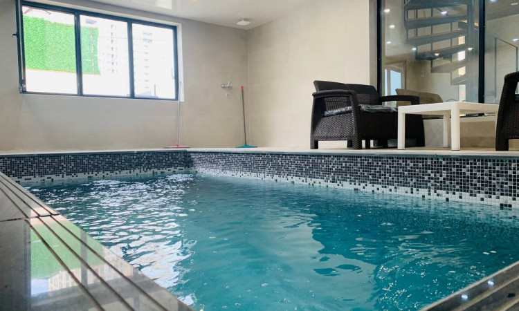 تأجير مجموعة من الممثل الوجه السويسري