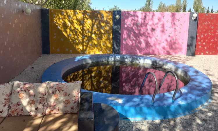 اجاره ویلا باغ دوبلکس استخر دار (lili Garden)