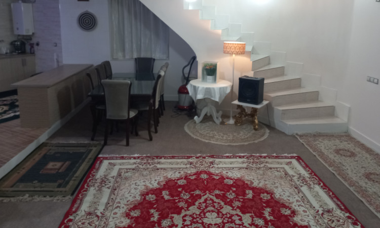 اجاره ویلا باغ دوبلکس استخر دار (lili Garden)