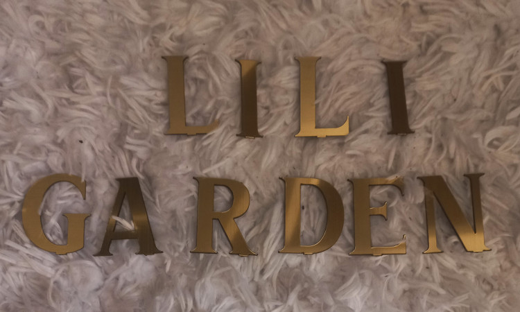 اجاره ویلا باغ دوبلکس استخر دار (lili Garden)