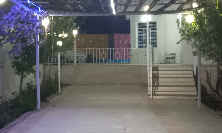 اجاره ویلا باغ دوبلکس استخر دار (lili Garden)