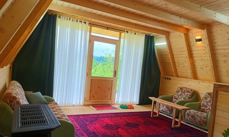 اجاره کلبه سوئیسی تینار