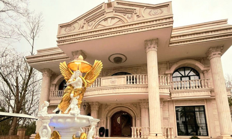 رزرو عمارت سیلور استار