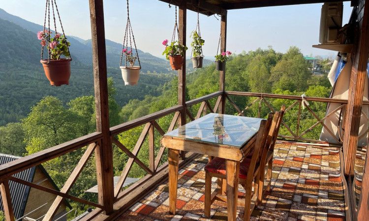 اجاره مجموعه آغوزحال کلبه سوئیسی جنگلی 5