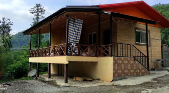 Rojin Forest Cottage مع منظر طبيعي غير عادي