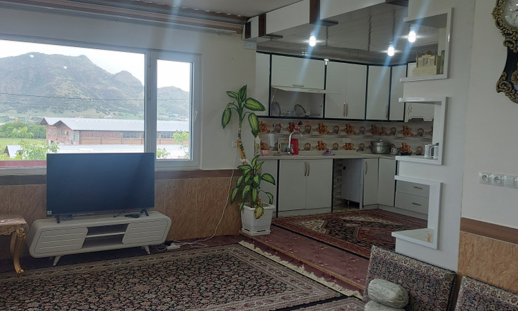 اجاره آپارتمان تک خوابه روبه دریاچه زریوار مریوان