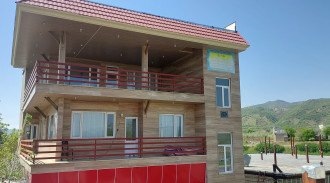 اجاره آپارتمان تک خوابه روبه دریاچه زریوار مریوان