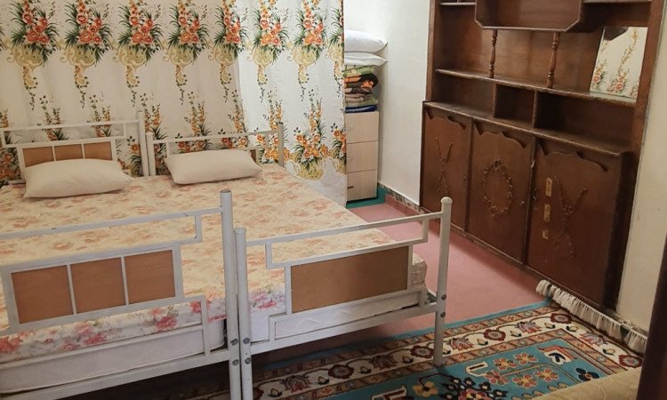 اجاره واحد همکف طاقبستان کرمانشاه