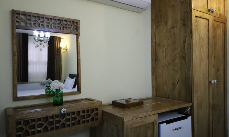 رزرو اقامتگاه خانه سنتی یار (اتاق سه تخته بیژن)