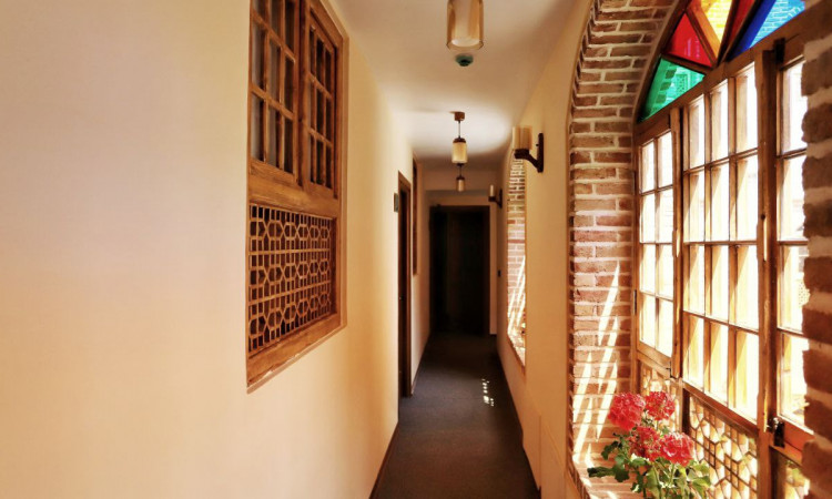 رزرو اقامتگاه خانه سنتی یار (اتاق سه تخته بیژن)