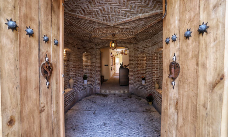 رزرو اقامتگاه خانه سنتی یار (اتاق سه تخته فرهاد)