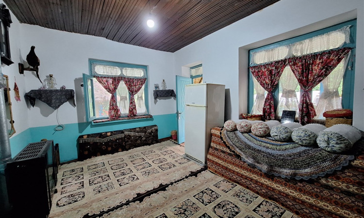 رزرو بوم گردی گل یخ واحد سنتی