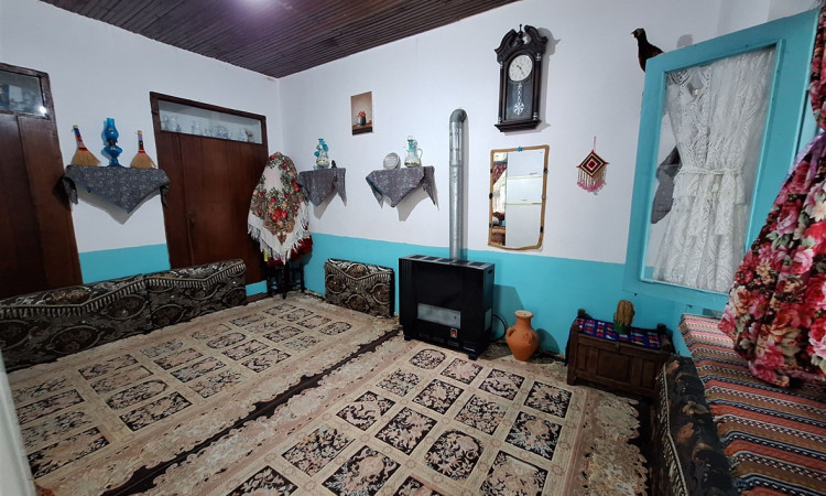 رزرو بوم گردی گل یخ واحد سنتی