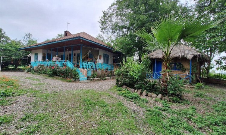 رزرو بوم گردی گل یخ واحد سنتی