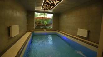 اجاره ویلا استخر سرپوشیده الگانت 4