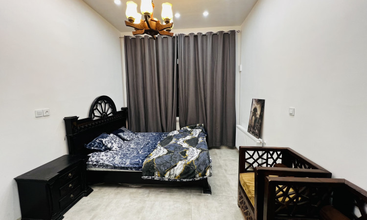 حديقة شاهريار الهادئة