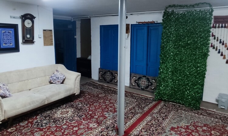 اجاره عمارت بیت الهادی مجاور حرم دربستی