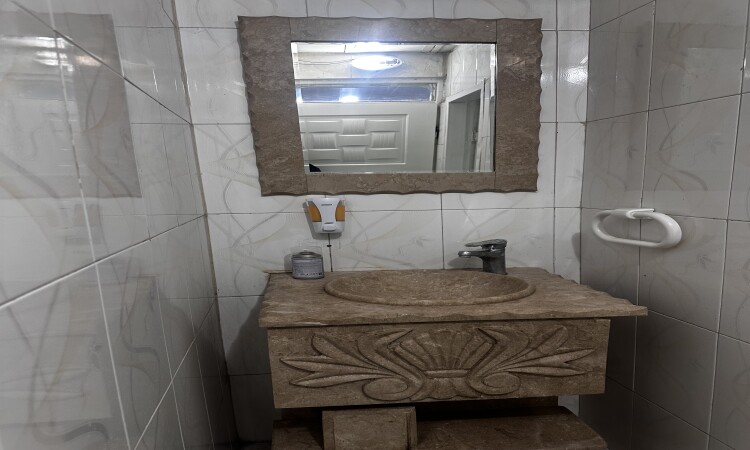 Mehran Duplex Villa Rental مع حمام سباحة داخلي 4 مواسم