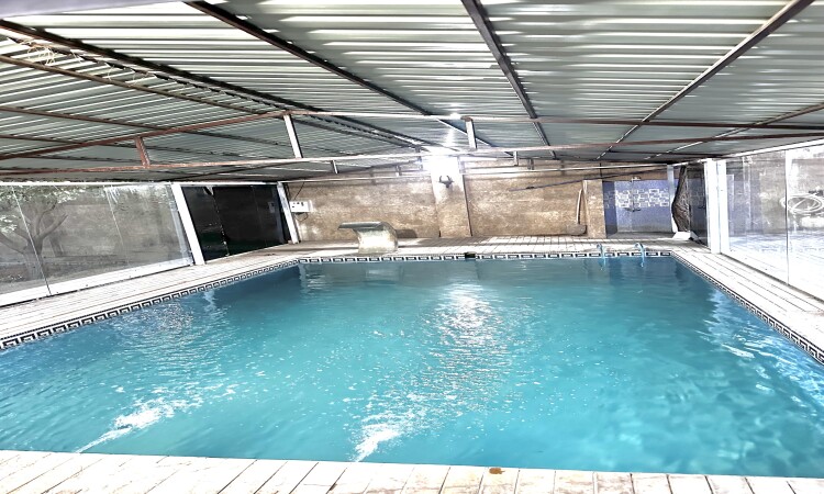 Mehran Duplex Villa Rental مع حمام سباحة داخلي 4 مواسم