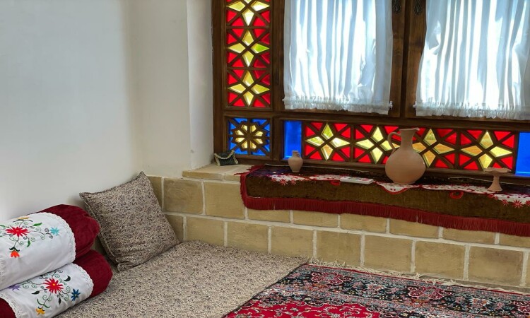 رزرو بوم گردی شب نشین کویر اتاق شاهنشین