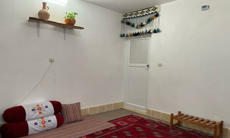 رزرو بوم گردی شب نشین کویر اتاق نگارستان